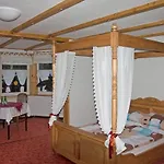 Waldoase Hirschbuechenkopf 3* Güntersberge