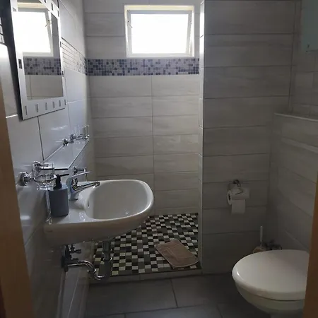 Waldoase Hirschbuechenkopf בית הארחה Güntersberge