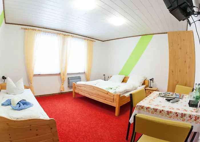 Waldoase Hirschbuechenkopf בית הארחה