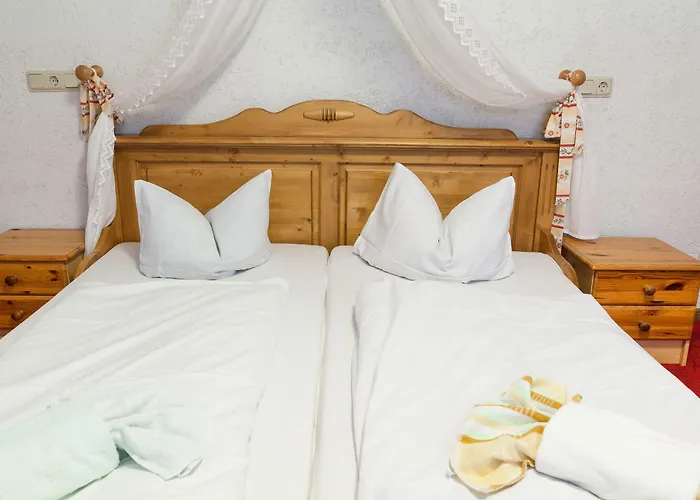 Pensionat Waldoase Hirschbuechenkopf 3*